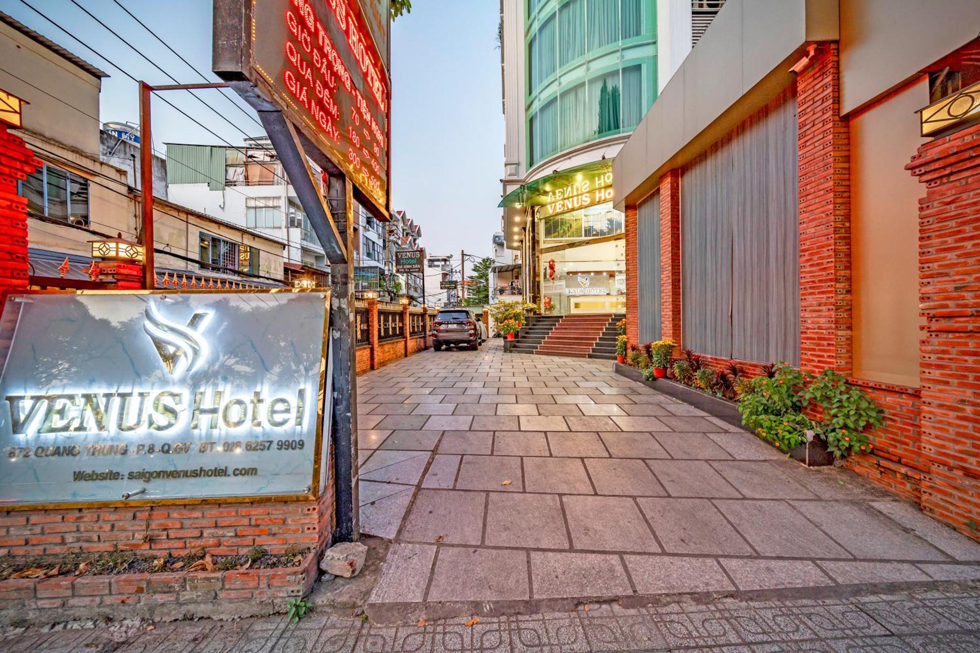 โรงแรมวีนัส โฮจิมินห์ซิตี้ ภายนอก รูปภาพ
